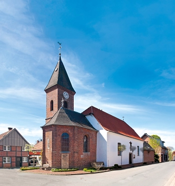 Kirche Ameke © Gisela Schäper