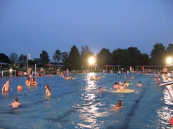 Nachtschwimmen Erlbad © Stadt Drensteinfurt