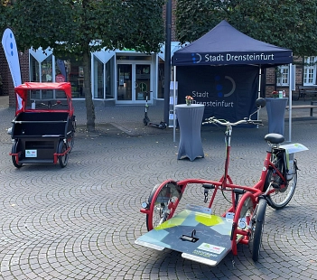 Rollstuhlfahrrad und E-Rikscha © Stadt Drensteinfurt